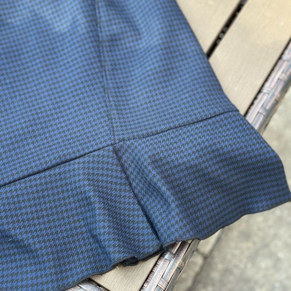 White House Black Market Blue Houndstooth Flounce Skirt - Picture 2 of 6
